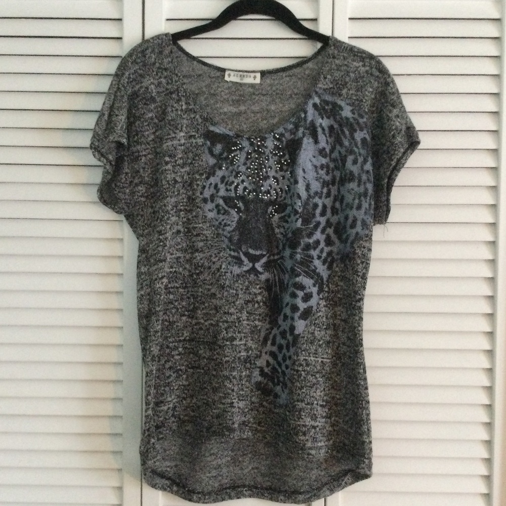 Agenda Tee w/ Leopard rhinestone